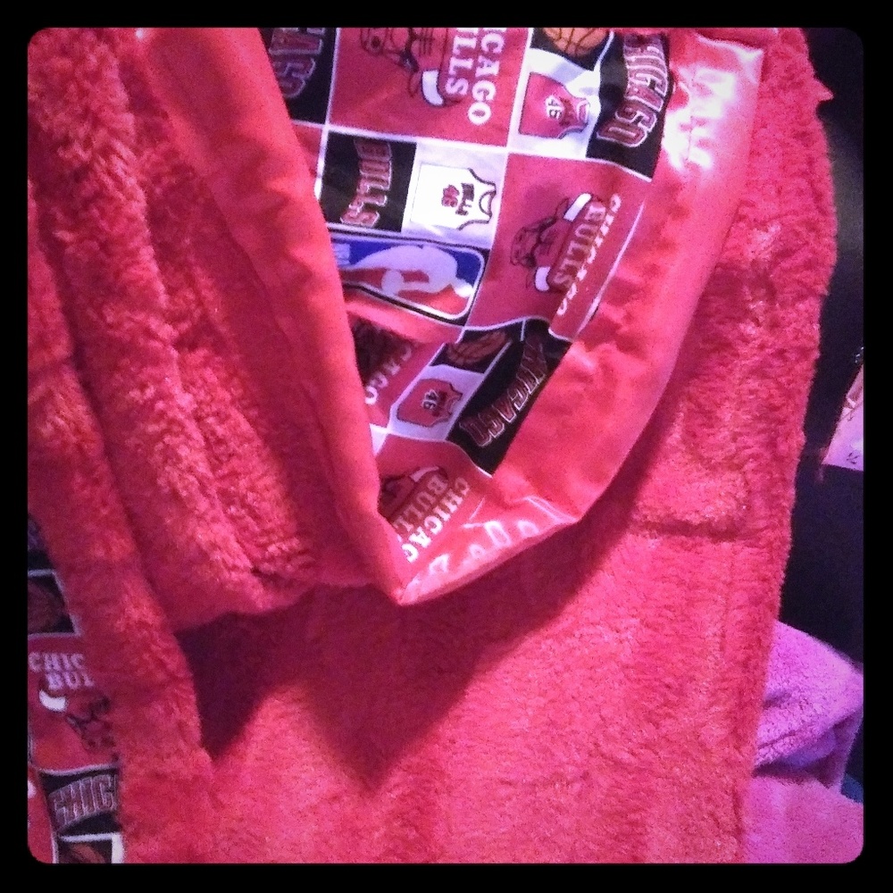 Chicago Bulls adult minky couture blanket